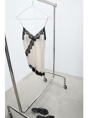 Intimissimi Brighten Your Day Silk And Lace Asymmetric Top