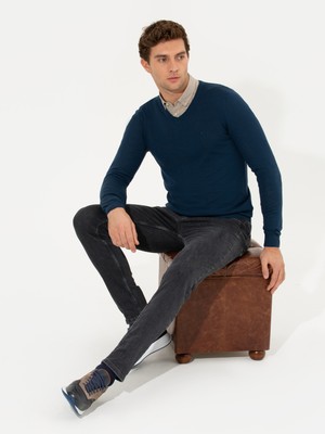 Cacharel Indigo Slim Fit V-Neck Basic Knit Sweater