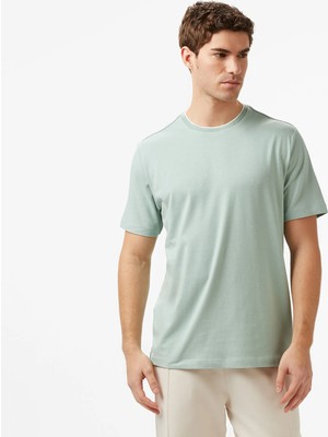 Nautica Men's Green Regular Fit T-Shirt