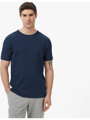 Nautica Men's Navy Regular Fit Striped T-Shirt