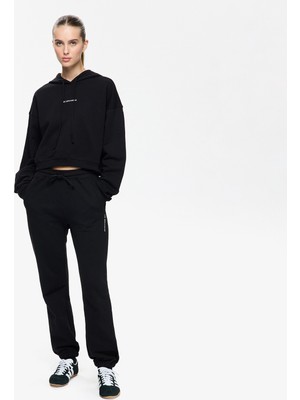 Les Benjamins Women's Black Sweatshirt