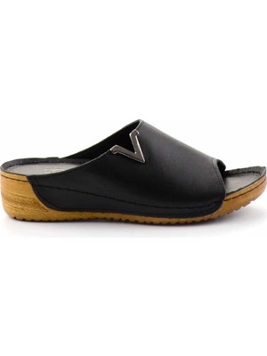 Bambi Black Genuine Leather Women's Slides K04331021103