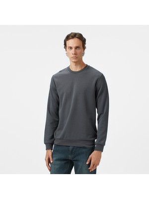 Nautica Men's Grey Classic Fit Sweatshirt