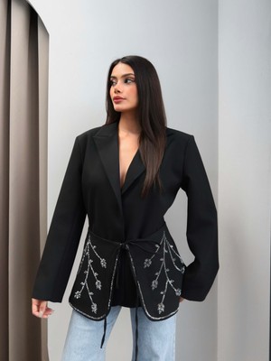 Esra Helvacı Taş Işleme Kuşaklı Blazer Ceket
