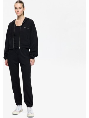 Les Benjamins Women's Black Sweatpants