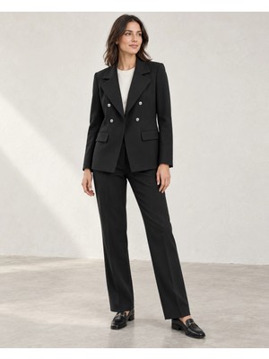 Nazzain Geniş Yakalı Blazer Ceket
