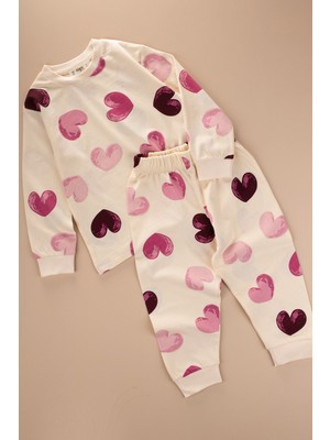 Cigit Desenli Pijama Takımı 2-8 Yaş Ekru Kalp Desenli