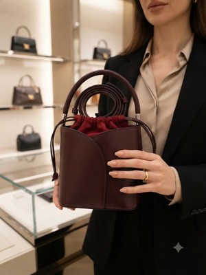 Valentina Victoria Çiçek Şeklinde Büzgüllü Günlük ve Abiye Gençkızçanta