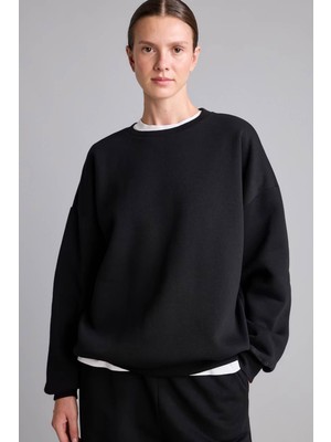 Defacto Oversize Bisiklet Yaka Basic Siyah Kadın Sweatshirt I8191AX/BK81