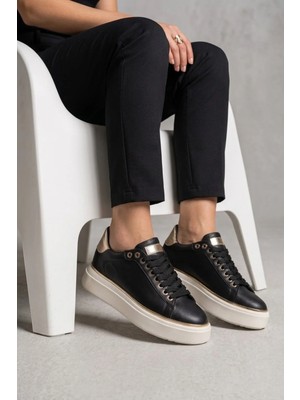 Labrona Kadın Yüksek Tabanlı Bağcıklı Ortopedik Taban Yürüyüş Ayakkabısı Sneakers