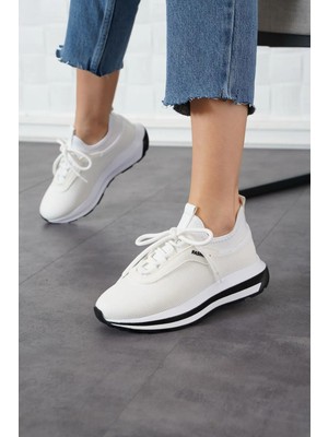 Labrona Kadın Yüksek Tabanlı Bağcıklı Slip-On Yürüyüş Ayakkabısı