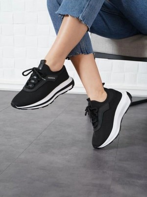 Labrona Kadın Yüksek Tabanlı Bağcıklı Slip-On Yürüyüş Ayakkabısı