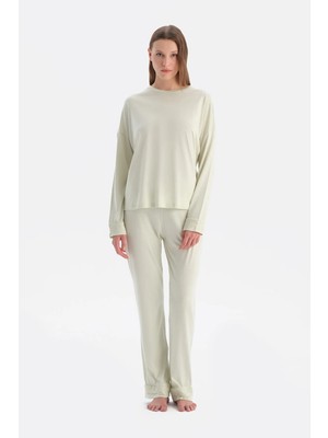 Dagi Light Green Boat Neck Jersey Modal T-Shirt And Pants Set