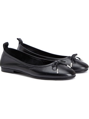 Divarese Dıvarese Black Buckle Detail Leather Ballet Flats