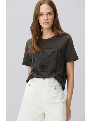 Network Brown Royal Pattern Rhinestone Print T-Shirt