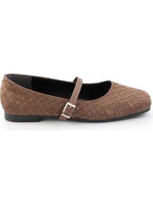 Bambi Brown Women's Ballet Flats K01641022871