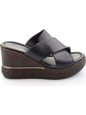 Bambi Black Genuine Leather Women's Slippers K04433193603