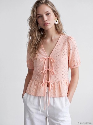 Lc Waikiki Yeni Sezon Pembe Brode Bağlamalı Peplum Bluz