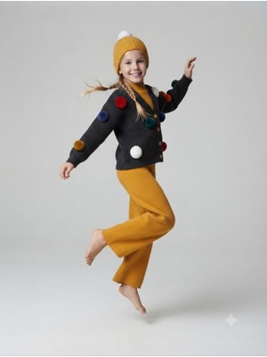 Yami Kids Kız Çocuk Ponponlu Siyah Triko Hırka&kolsuz Iç Badi&triko Pantolon&bere 4'lü Takım