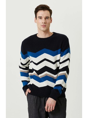 Network Zigzag Patterned Navy Knit Sweater