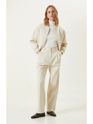 Network Stone-Colored Pleated Trousers