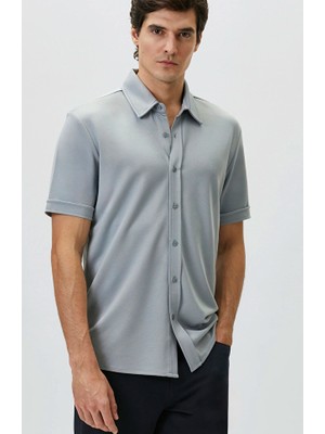 Network Slim Fit Light Blue Short Sleeve Knit Shirt