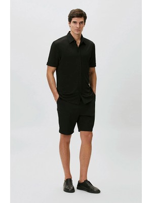 Network Slim Fit Black Short Sleeve Knit Shirt