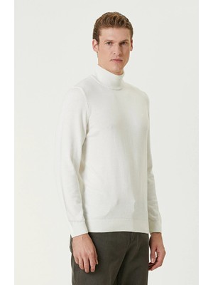 Network Off-White Sweater