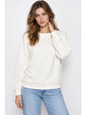 Mevese Yaldız Baskılı Zincirli ve Fularlı Kadın Oversize Modal Sweatshirt- Beyaz