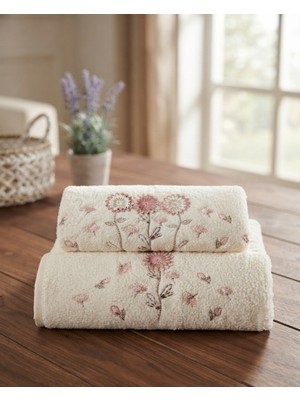 Fiesta Mercan  El Işi 3D Çiçekli 2 Li Set (1 Adet 30X50 cm ve 1 Adet 50X90 cm )%100 Pamuk