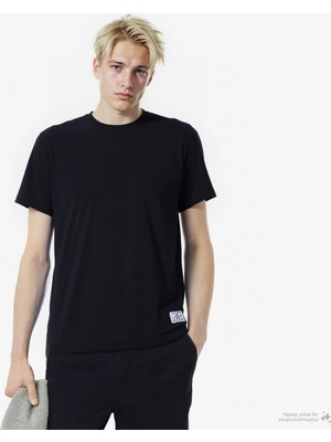Alpha Industries Essential Men's Black T-Shirt