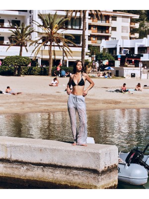 Twist Shiny Thread Textured Pants