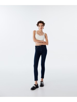 Twist Skinny Fit Jeans