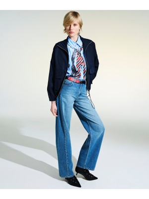 Twist Barrel Fit Jeans
