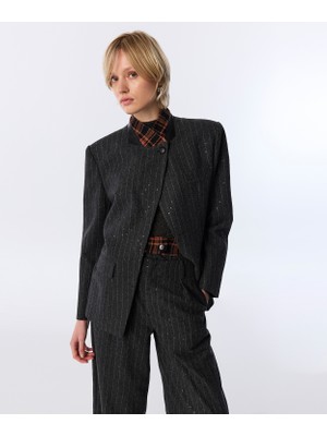Twist Contrast Collar Striped Blazer