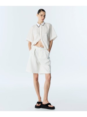 Twist Contrast Slogan Bermuda Shorts