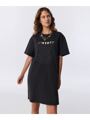 Twist Slogan Detail Lace Mix Dress