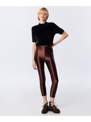 Twist Glossy Surface Pants