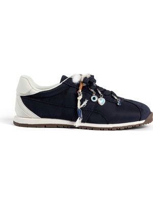 Twist Contrast Stripe Colorblock Sneakers