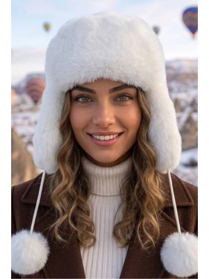 Uniquetrenders Kadın Ponponlu Kulaklıklı Peluş Kışlık Pilot Bere