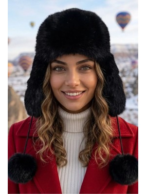 Uniquetrenders Kadın Ponponlu Kulaklıklı Peluş Kışlık Pilot Bere