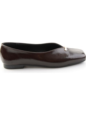 Bambi Brown Women's Ballet Flats K01641023609