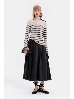 Vakko Black Plisse Midi Skirt