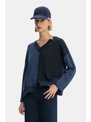 Vakko Blue V-Neck Knit Sweater