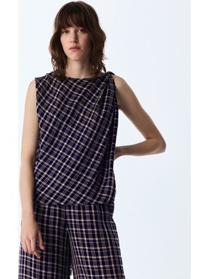 Twisted Asymmetric Sleeve Blouse