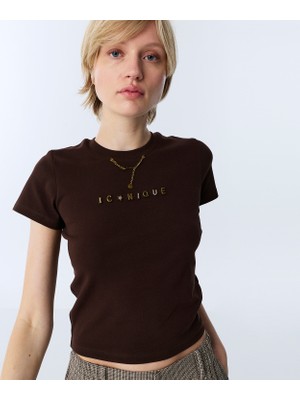 Twist Metal Detail T-Shirt