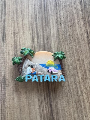 Pharus Patara Dekoratif Plaj Temalı Buzdolabı Magneti, Palmiye Ağaçları ve Turkuaz Yazı ile Süslenmiş, El Yapımı