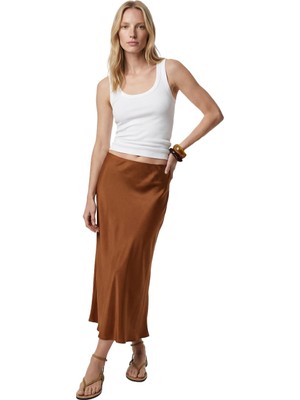 Myg Plus Slim Fit Balık Kesim Saten Midi Etek