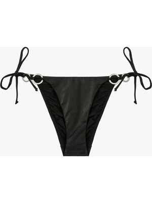 Myg Plus Bağlamalı Detaylı Halka Toka Detaylı Bikini Altı