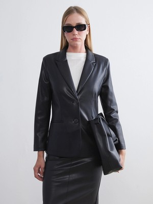 LC Waikiki Lcwaıkıkı Classic Siyah Kadın Deri Görünümlü Blazer Ceket